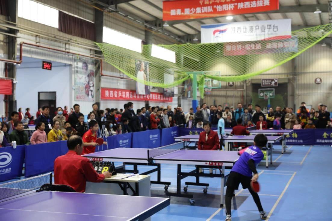 年轻才俊 年轻才俊