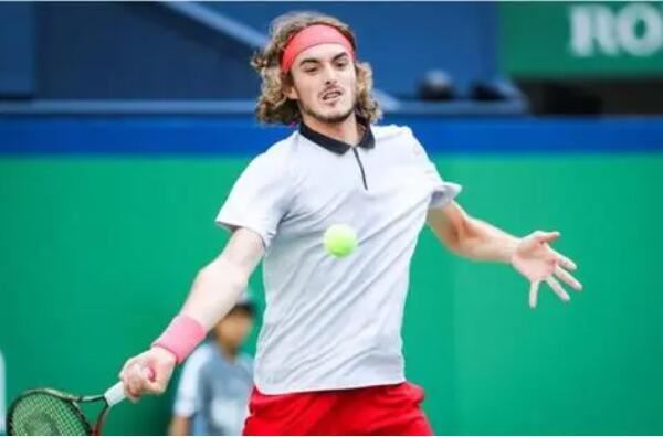 他们凭借坚 他们凭借坚